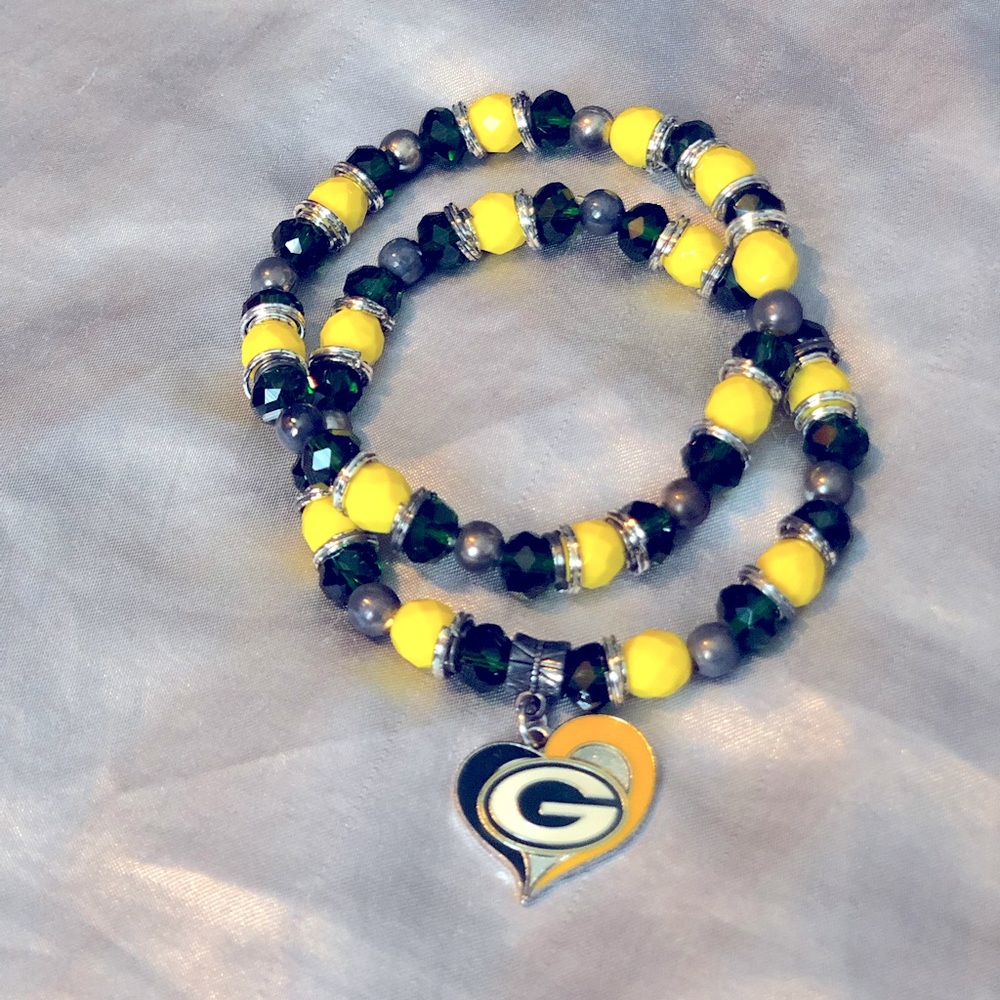 NWOT Green Bay Packers Bracelet Set